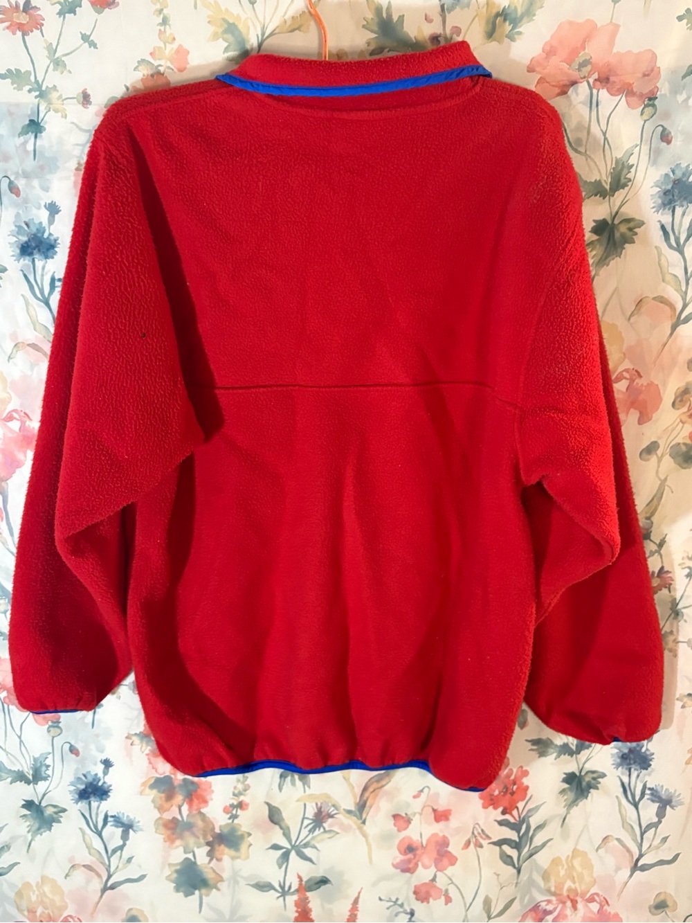 Vintage Red Fleece Pullover with Blue Trim - Picture 4 of 9